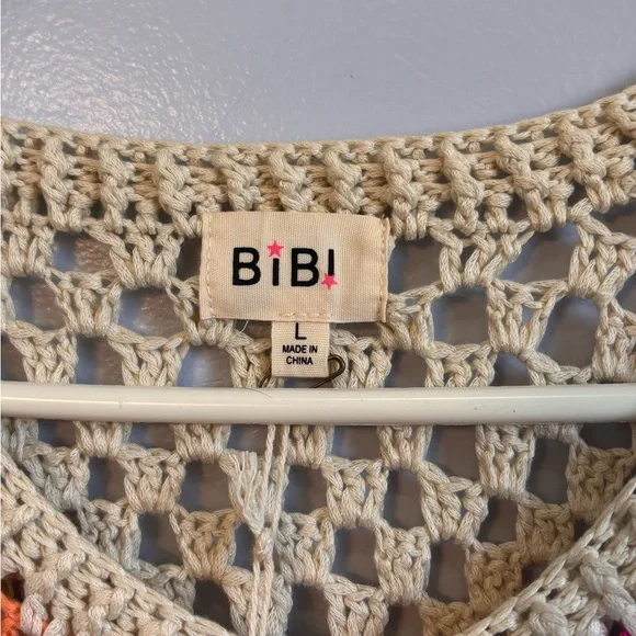 BIBI Multicolor Crochet Patchwork V-Neck Sweater Sz L PTP 21”. NWT - Picture 2 of 5